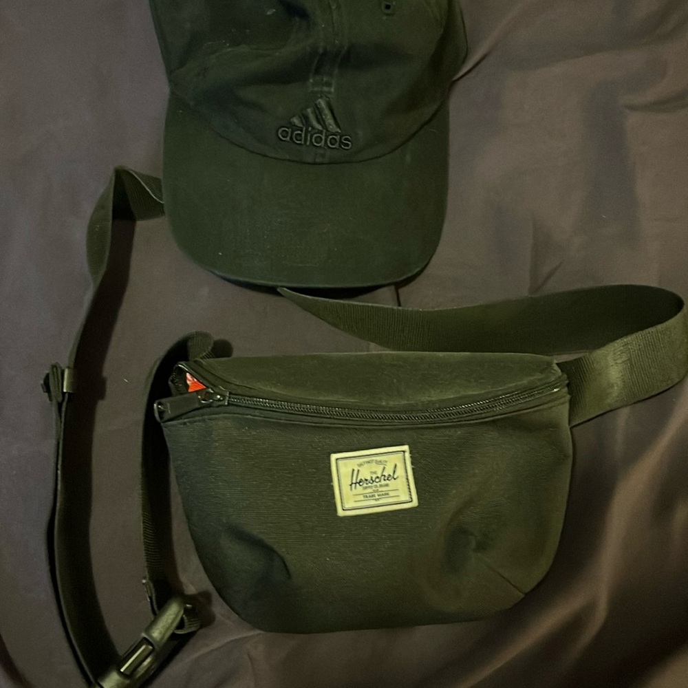 Herschel fanny pack + adidas hat
